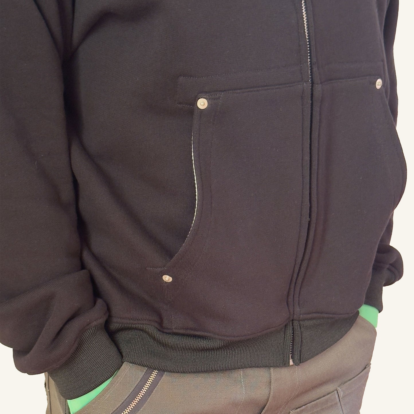 ZIP HOODIE 01 — BLACK